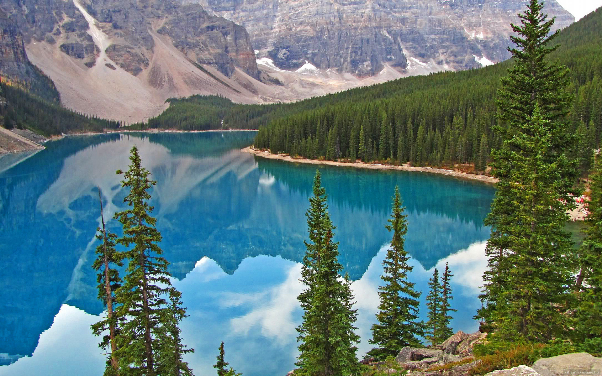 莱比锡红牛强化中路防守控制核心区域，莱比锡红牛是哪个联赛的球队