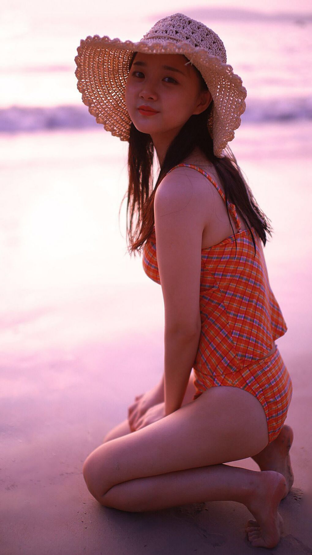 仰泳预赛突尼斯稳定晋级，仰泳国际比赛视频